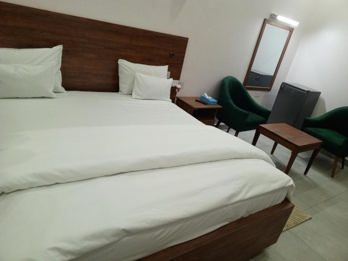 Ally Ngali Motel Kigali Exterior foto